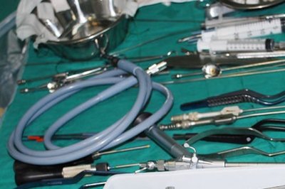 关于进口第一类医疗器械销售中无生产许可证的规定与要求